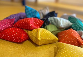 Bunte Stoff-Beanbags