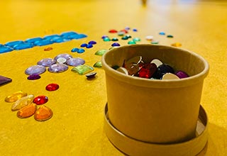 Therapie mit Bastelarbeiten